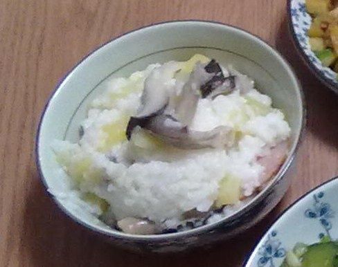 土豆蘑菇悶飯 土豆蘑菇悶飯