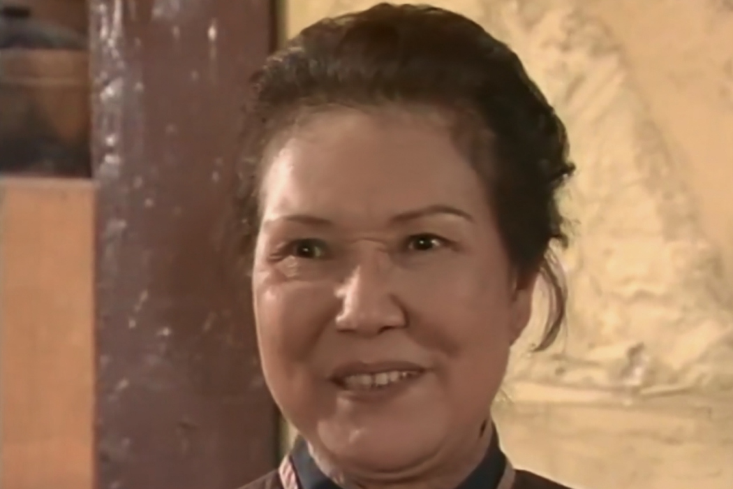 金婆婆(林正英主演的電視劇《殭屍道長2》中的角色) 金婆婆(林正英主演的電視劇《殭屍道長2》中的角色)