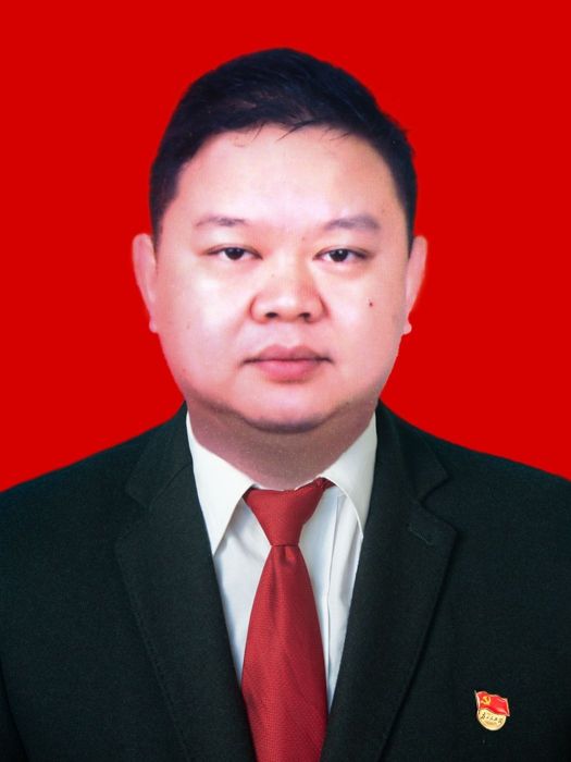 羅昌盛(建始縣科經局黨組成員、縣招商服務中心黨組書記、主任) 羅昌盛(建始縣科經局黨組成員、縣招商服務中心黨組書記、主任)