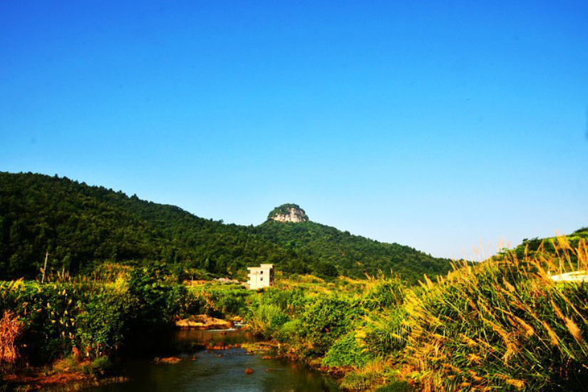 七賢山村 七賢山村