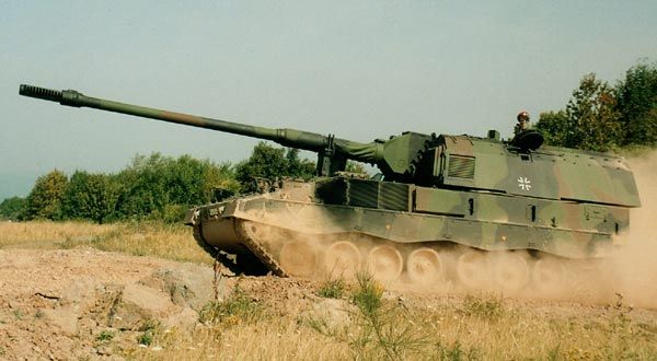 德國Pzh2000式155毫米自行榴彈炮