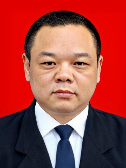 周軍華(湖南省常德市澧縣農業綜合行政執法局專職副局長) 周軍華(湖南省常德市澧縣農業綜合行政執法局專職副局長)