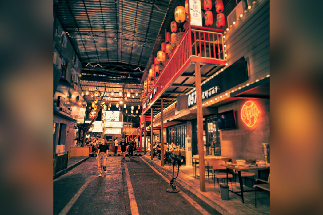 十里街(浙江省金華市東陽市橫店鎮道路) 十里街(浙江省金華市東陽市橫店鎮道路)