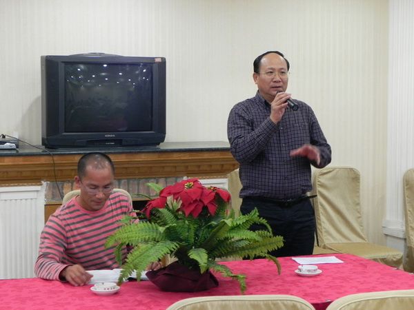 關潤雄 關潤雄
