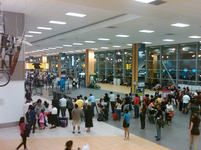 利馬國際機場航站樓內部