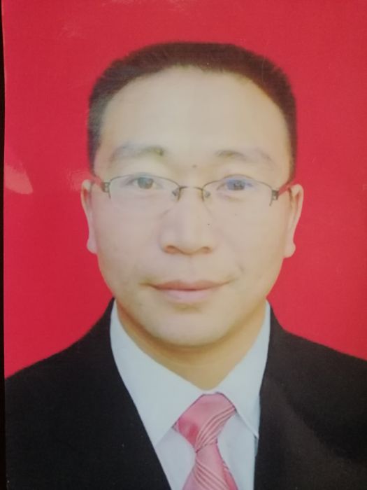 劉忠(風岡縣民政局社會救助工作中心主任) 劉忠(風岡縣民政局社會救助工作中心主任)