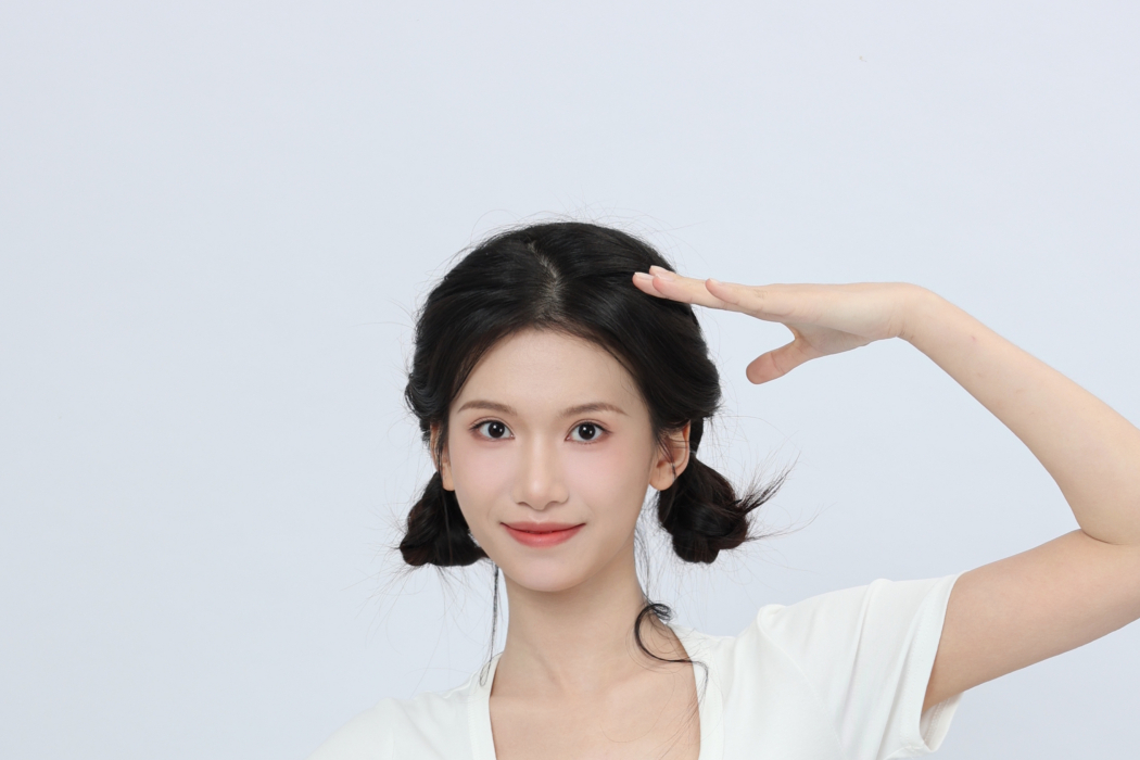 徐泠若 徐泠若