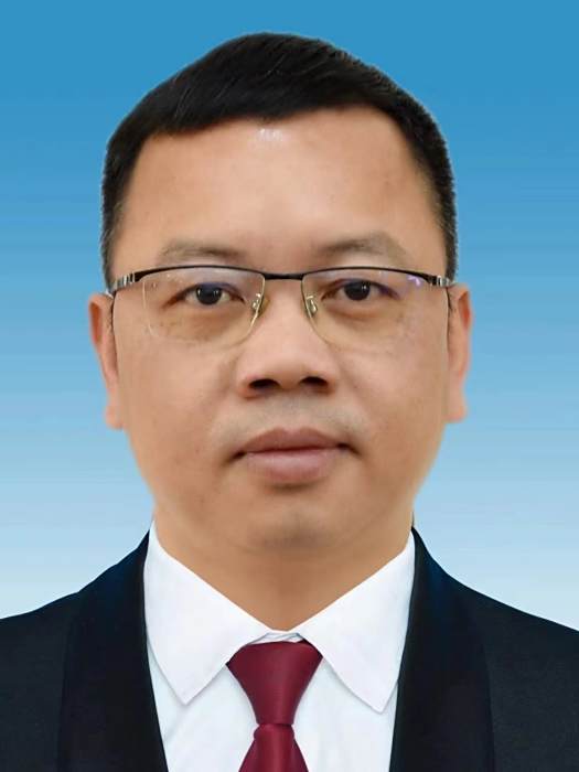王海金(福建省漳州市長泰區人民政府黨組成員、副區長) 王海金(福建省漳州市長泰區人民政府黨組成員、副區長)