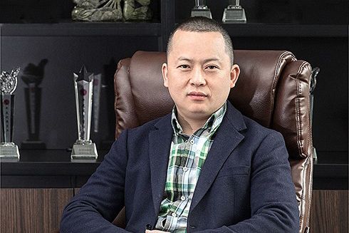 李建新(四川蜀江龍餐飲管理有限公司董事長) 李建新(四川蜀江龍餐飲管理有限公司董事長)