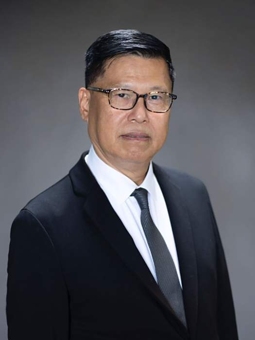 王一偉(中國瓷器鑑賞家) 王一偉(中國瓷器鑑賞家)