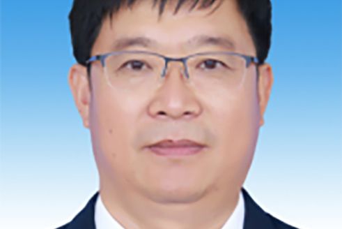 薛忠余 薛忠余
