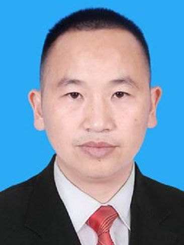 羅世軍(貴州省黔西南州望謨縣教育局副局長、黨組成員) 羅世軍(貴州省黔西南州望謨縣教育局副局長、黨組成員)