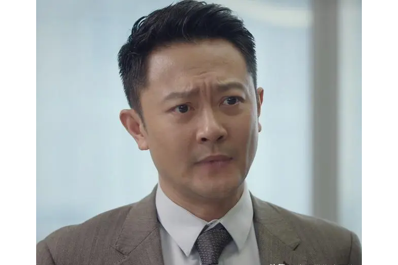 Simon(電視劇《執行法官》中的男配角) Simon(電視劇《執行法官》中的男配角)