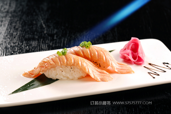 槍燒三文魚腩壽司