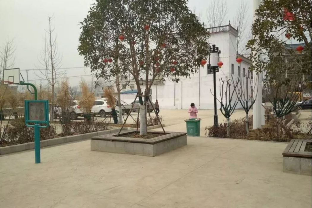 馮樓村(山東省菏澤市巨野縣營里鎮下轄村) 馮樓村(山東省菏澤市巨野縣營里鎮下轄村)