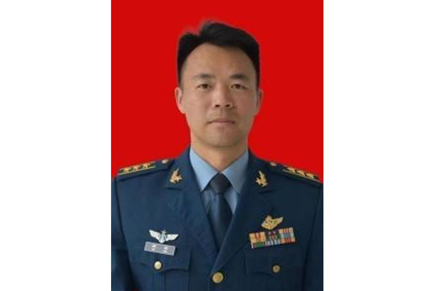 柯彬(某部隊上校飛行員) 柯彬(某部隊上校飛行員)