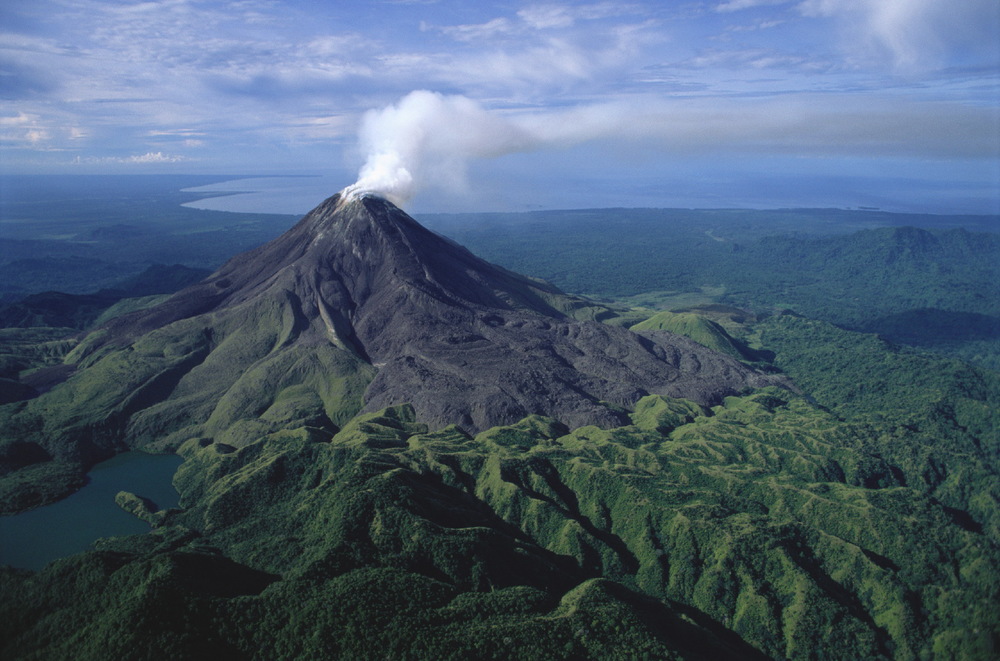 巴加納火山