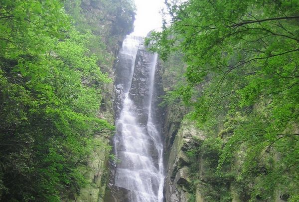 羅溪瀑布風景區