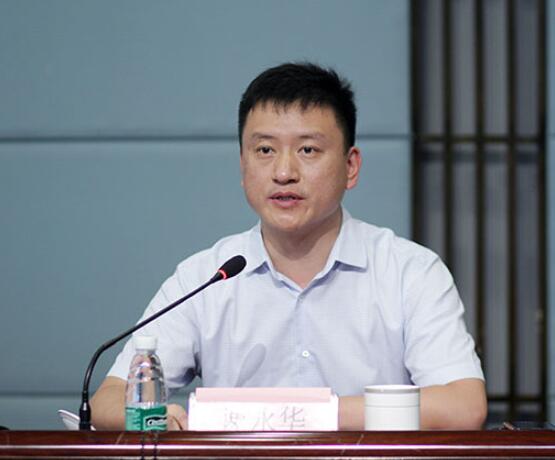 謝永華(南京工業職業技術學院院長)