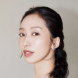 麥子(中國女導演、演員、芭蕾舞者) 麥子(中國女導演、演員、芭蕾舞者)