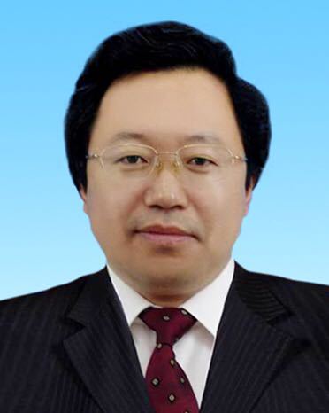 李新春(內蒙古包頭市石拐區委副書記、政府區長) 李新春(內蒙古包頭市石拐區委副書記、政府區長)