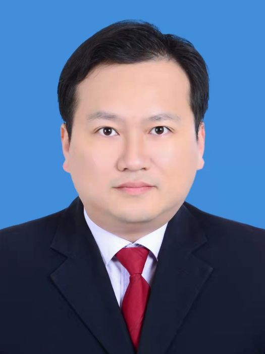 曾偉(重慶市渝中區國資委副主任) 曾偉(重慶市渝中區國資委副主任)