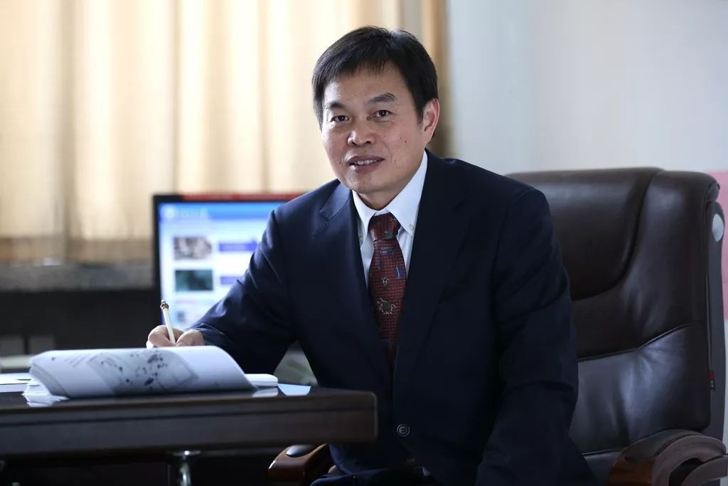 蘇光輝(西安交通大學能源與動力工程學院院長) 蘇光輝(西安交通大學能源與動力工程學院院長)