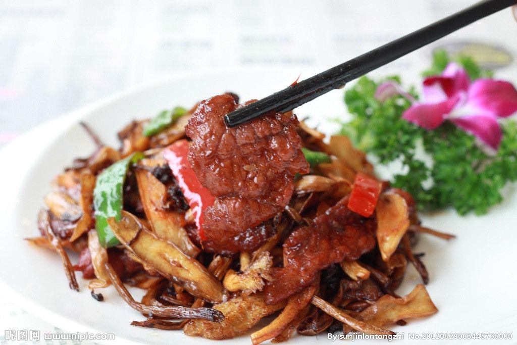 菇菌炒牛肉 菇菌炒牛肉