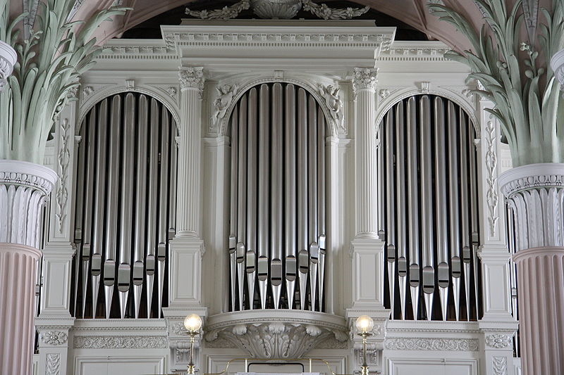 尼古拉教堂的管風琴