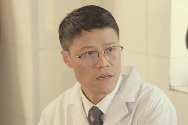 賀為民(愛情電影《我的遺憾和你有關》中的角色) 賀為民(愛情電影《我的遺憾和你有關》中的角色)