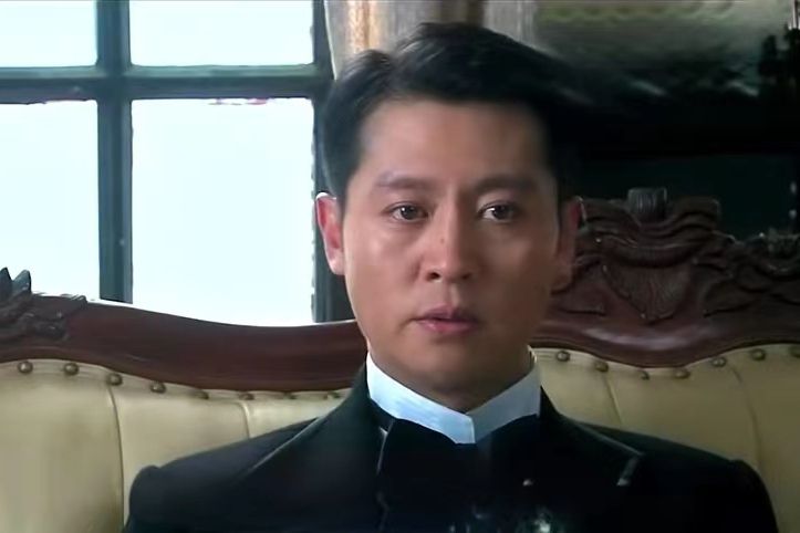 榮升(諜戰劇《一觸即發》中的角色) 榮升(諜戰劇《一觸即發》中的角色)
