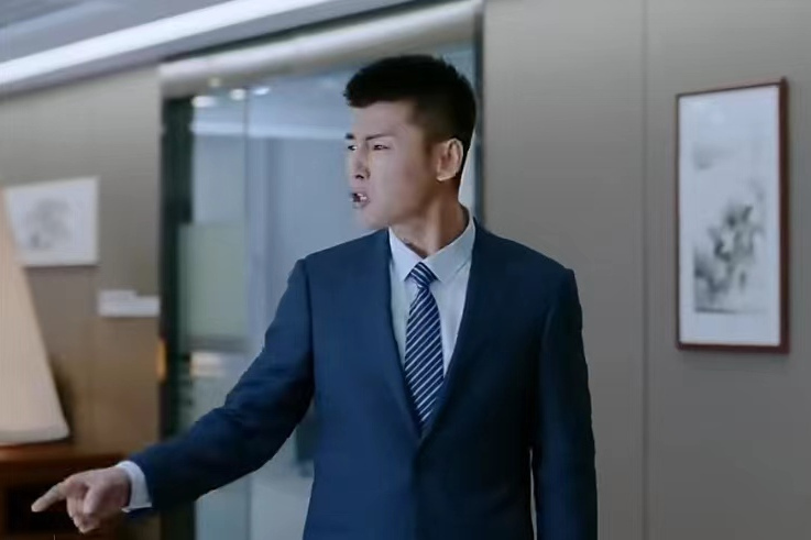 徐邁(當代涉案劇《霧中系鈴人》中的男配角) 徐邁(當代涉案劇《霧中系鈴人》中的男配角)