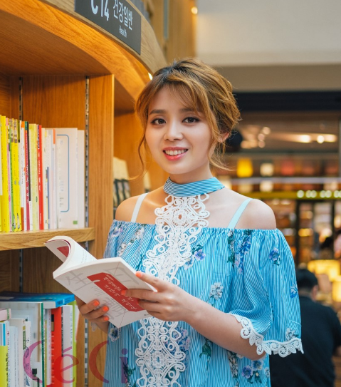 姜麗子 姜麗子