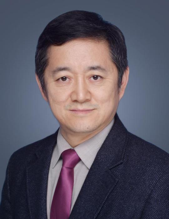 樊綱治 樊綱治