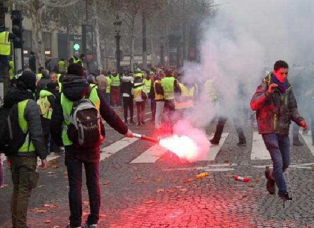 法國巴黎“黃背心”運動