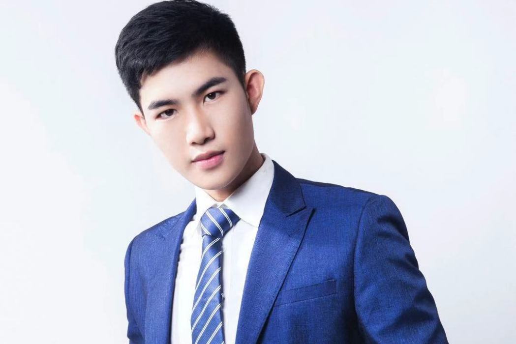 周源濤(中國內地男主持人,青年企業家) 周源濤(中國內地男主持人,青年企業家)