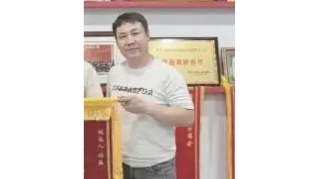 張磊(常州毛鬍子供應鏈管理有限公司業務員)