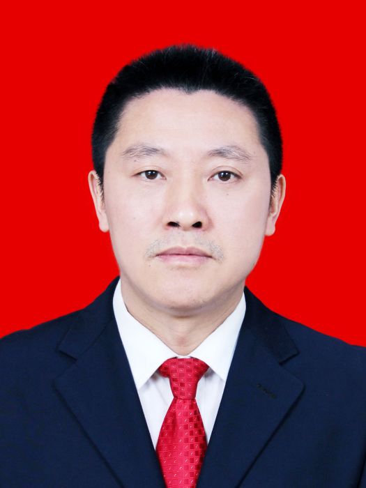 高鵬飛(重慶市榮昌區財政局黨委委員、副局長) 高鵬飛(重慶市榮昌區財政局黨委委員、副局長)