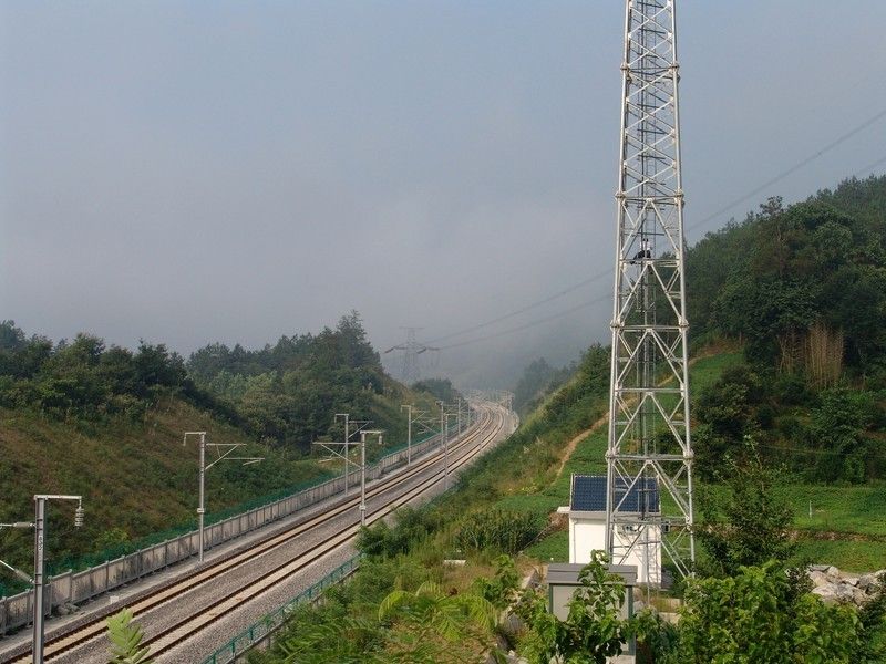 乾武鐵路(乾武線) 乾武鐵路(乾武線)