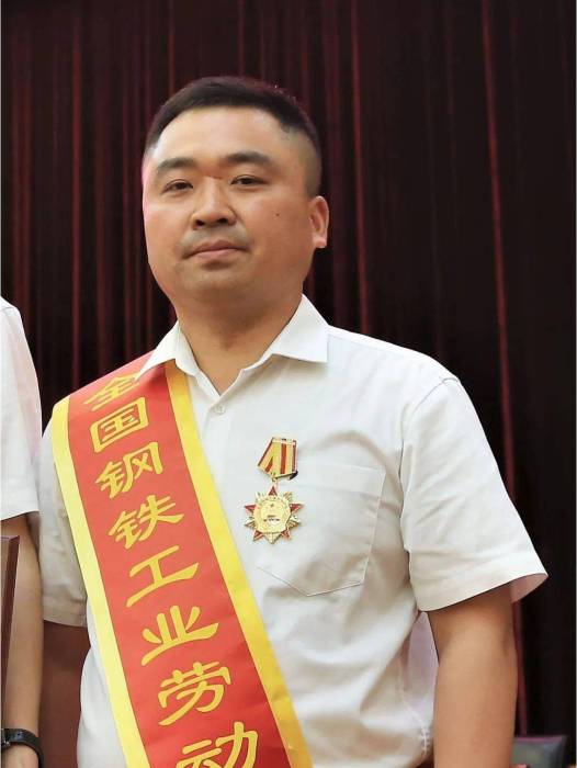 孟凡挺 孟凡挺