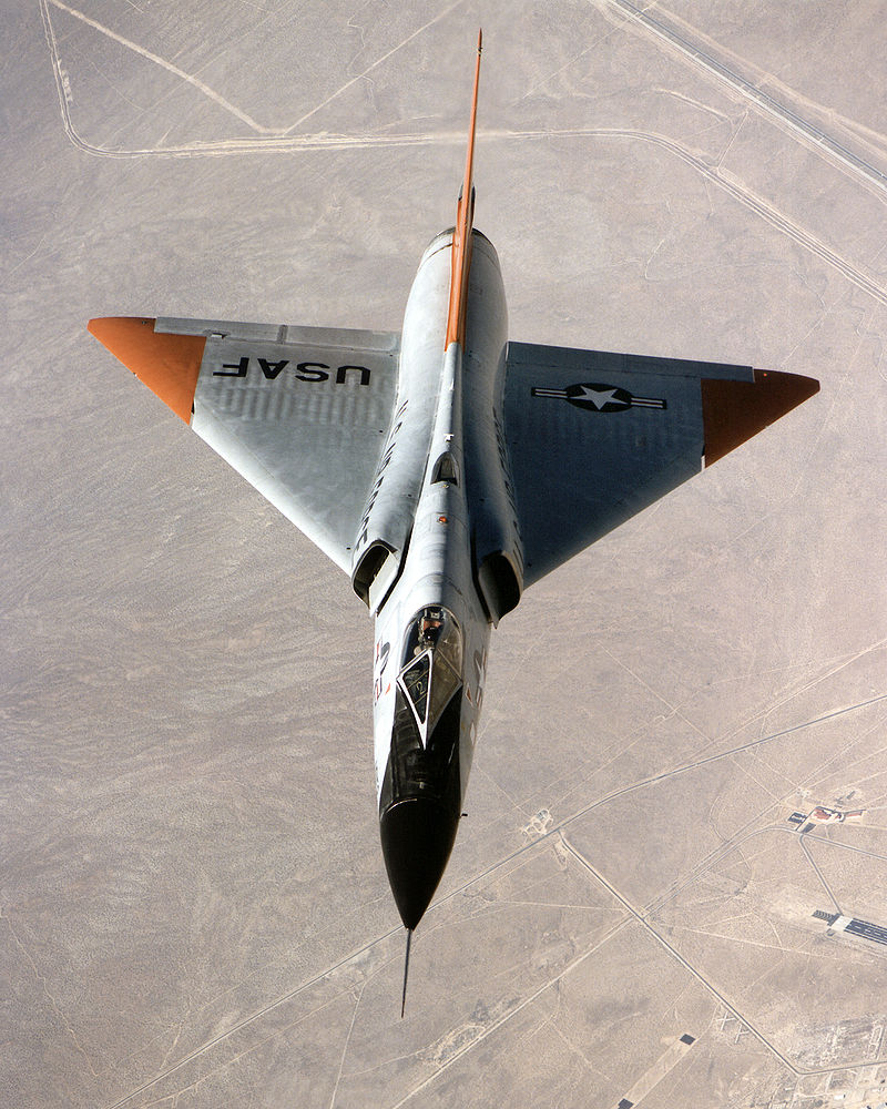 第一種雙發三角翼飛機——F-102戰鬥機