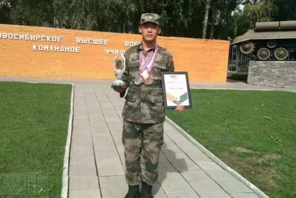 劉海(中國人民解放軍陸軍某特種作戰旅一等功臣) 劉海(中國人民解放軍陸軍某特種作戰旅一等功臣)