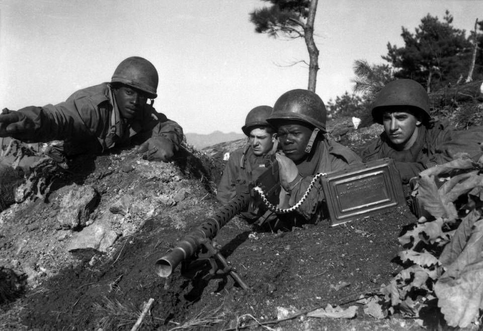 美國第2步兵師的士兵在1950年11月末的戰鬥中