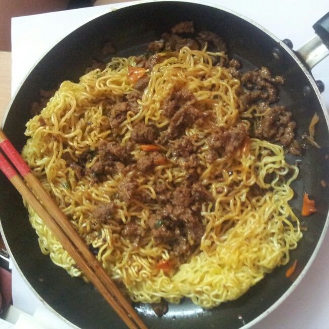 兩面黃炸醬麵 兩面黃炸醬麵