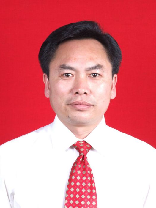 宗崇(龍南縣政協副主席) 宗崇(龍南縣政協副主席)