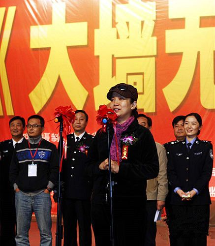 大牆無言 大牆無言
