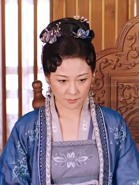 張元清(古裝愛情劇《替嫁新娘》中的角色) 張元清(古裝愛情劇《替嫁新娘》中的角色)