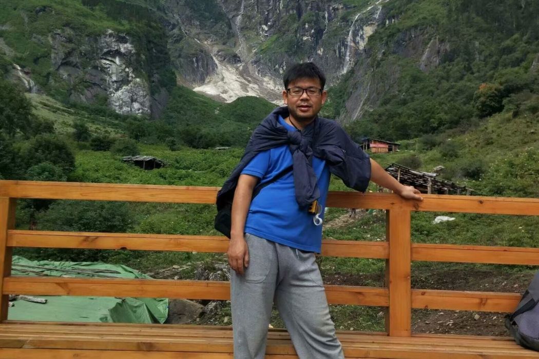 李熠(揚州大學教師) 李熠(揚州大學教師)