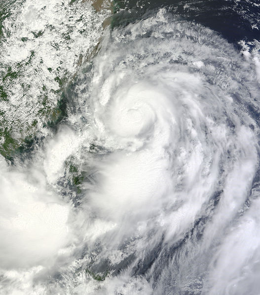 第12號颱風“潭美”衛星雲圖