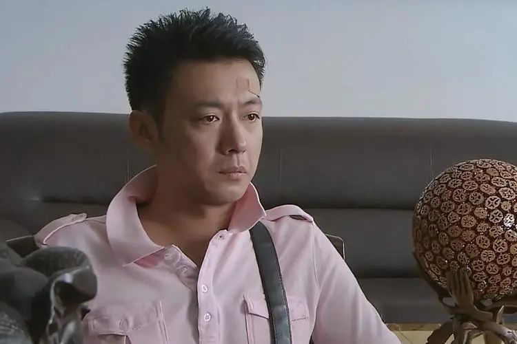 楊東(情感劇《錯婚》中的角色) 楊東(情感劇《錯婚》中的角色)